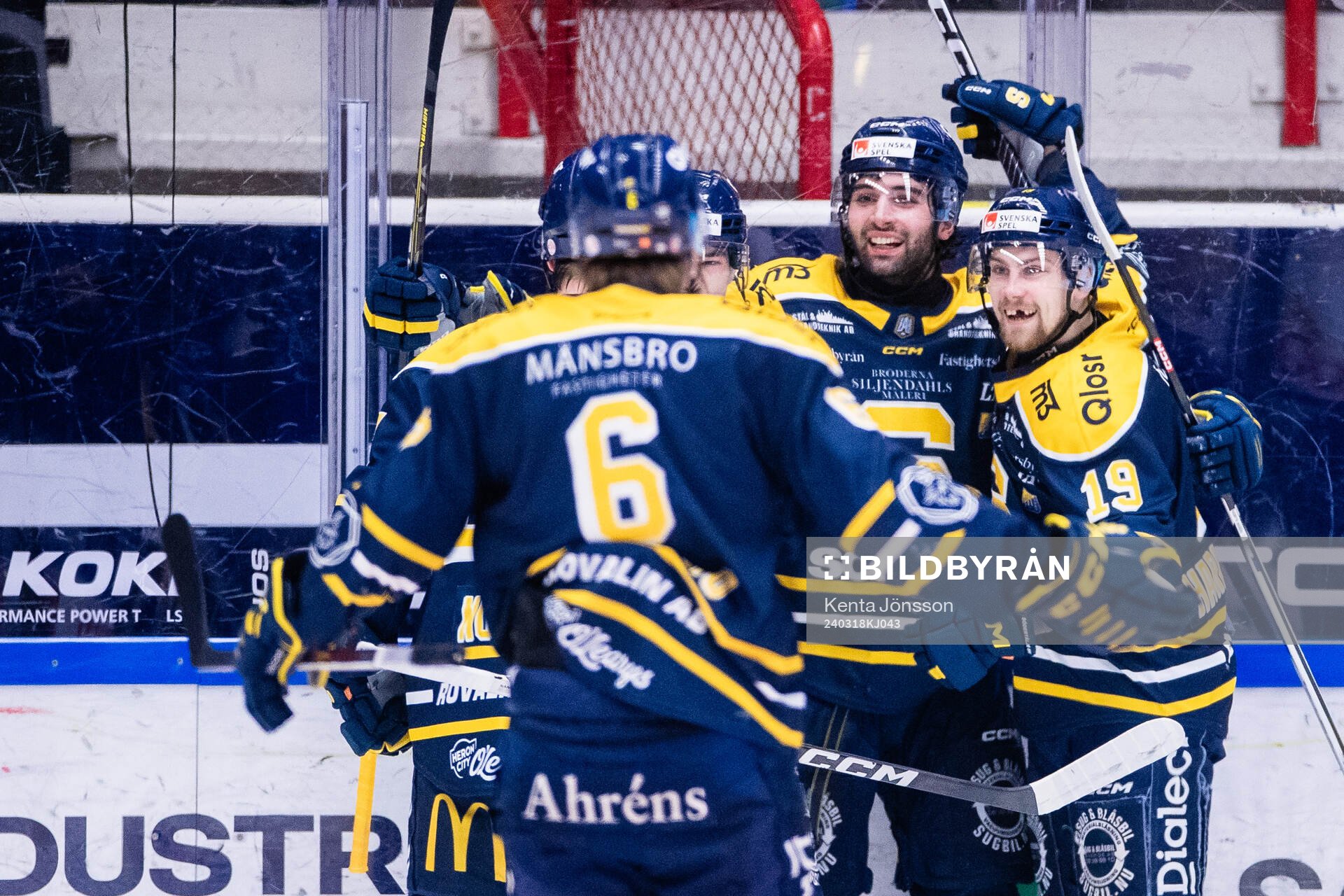 Södertäljes Stelio Mattheos jublar