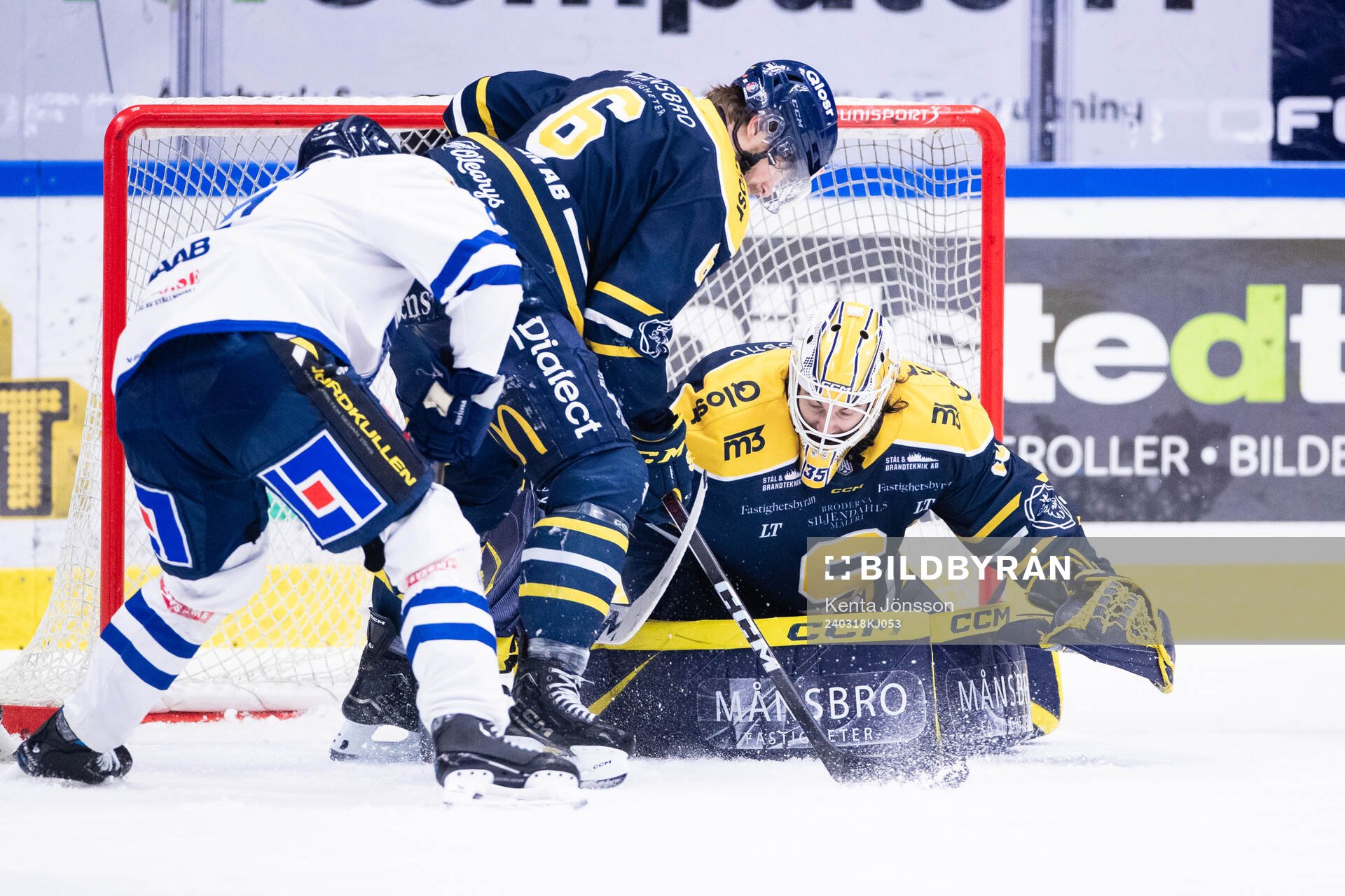 Södertäljes målvakt Tomas Sholl och Olli Vainio