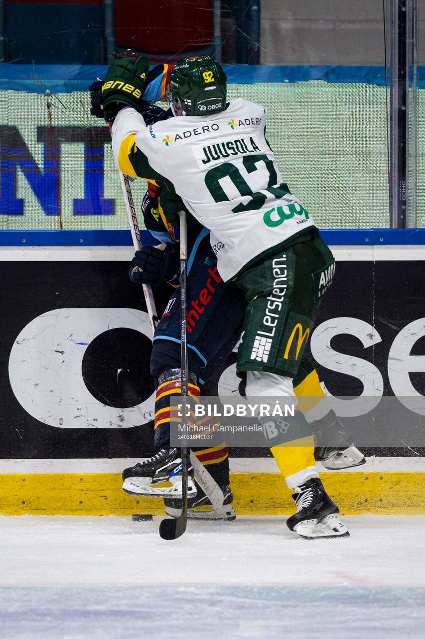 Björklövens Viljami Juusola och Djurgårdens Emil Berglund