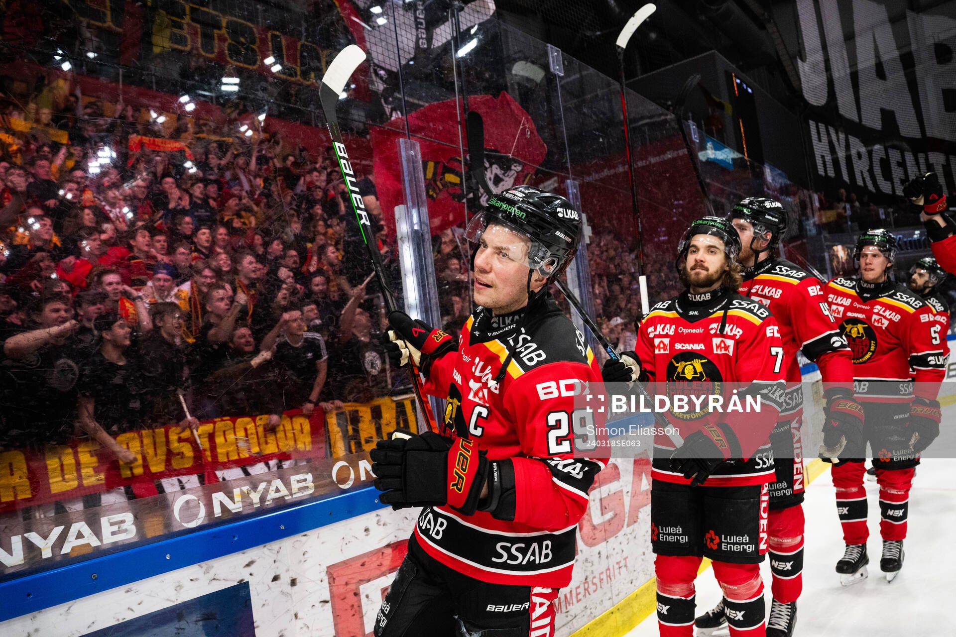 Luleås Erik Gustafsson jublar