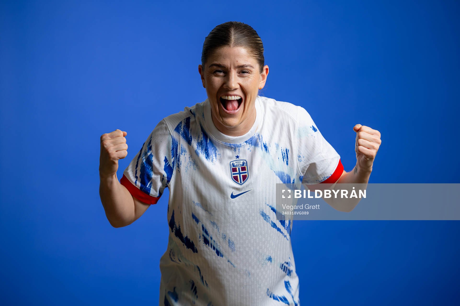 Maren Mjelde of the Norwegian national football team poses