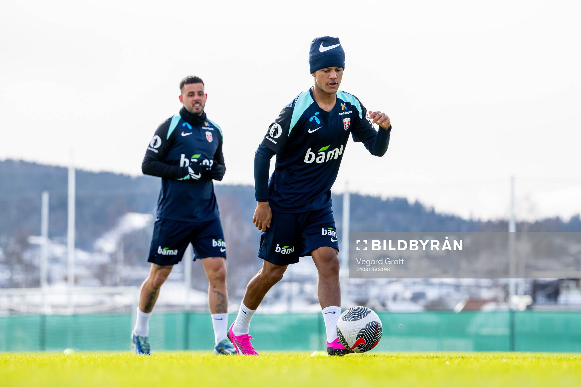 Aron Dønnum and Oscar Bobb of the Norwegian national