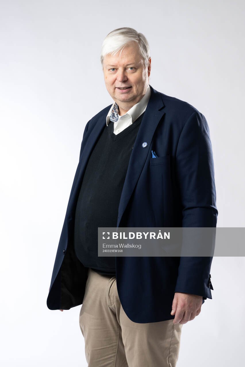 Ola Rydén, ligaansvarig SEF, poserar för ett porträtt under superettans upptaktsträff den 19 mars 2024 i Stockholm. 
