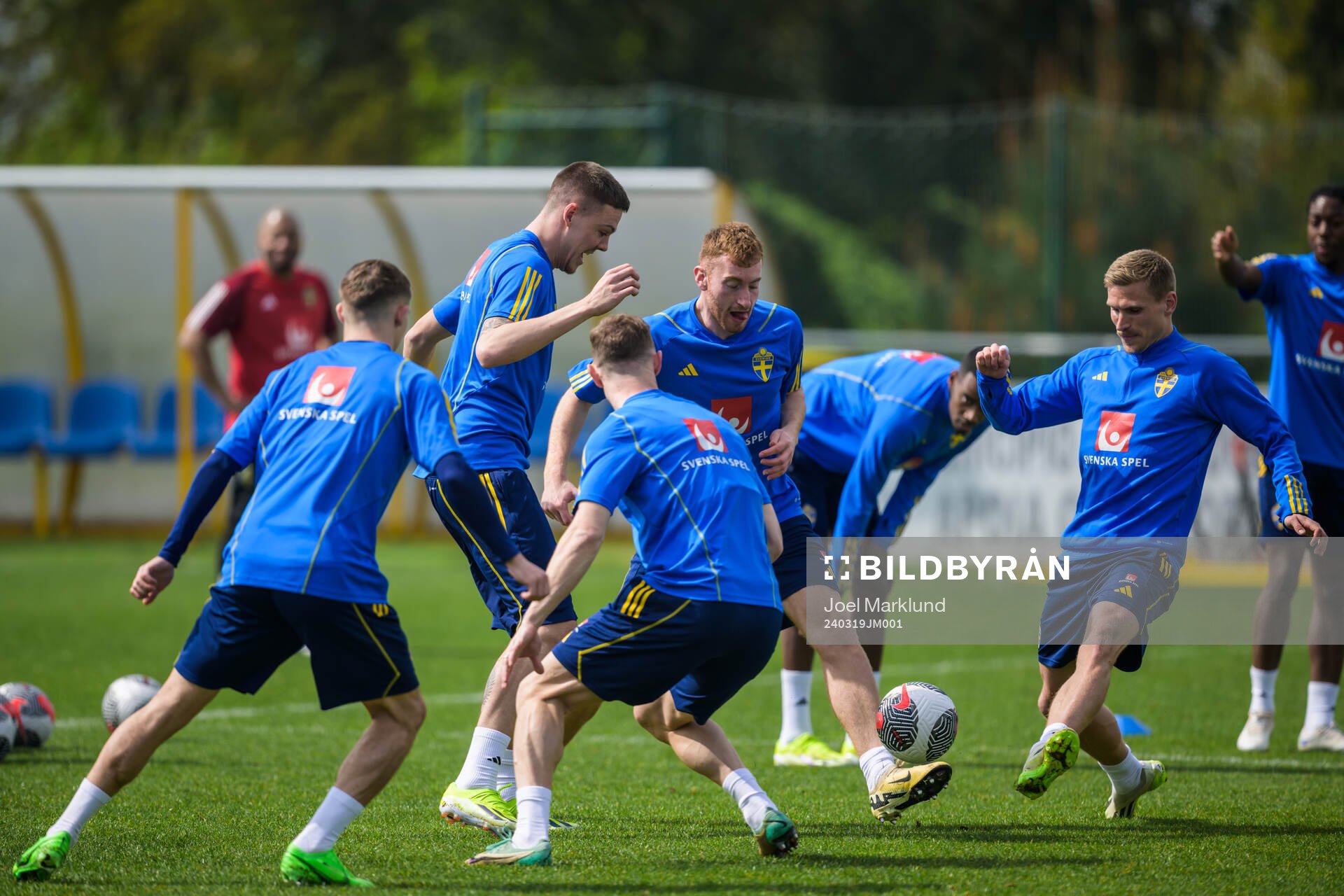 Emil Holm, Dejan Kulusevski and Carl Starfelt of the Swedish men's national football team during a training session on March 19, 2024 in Porto. 