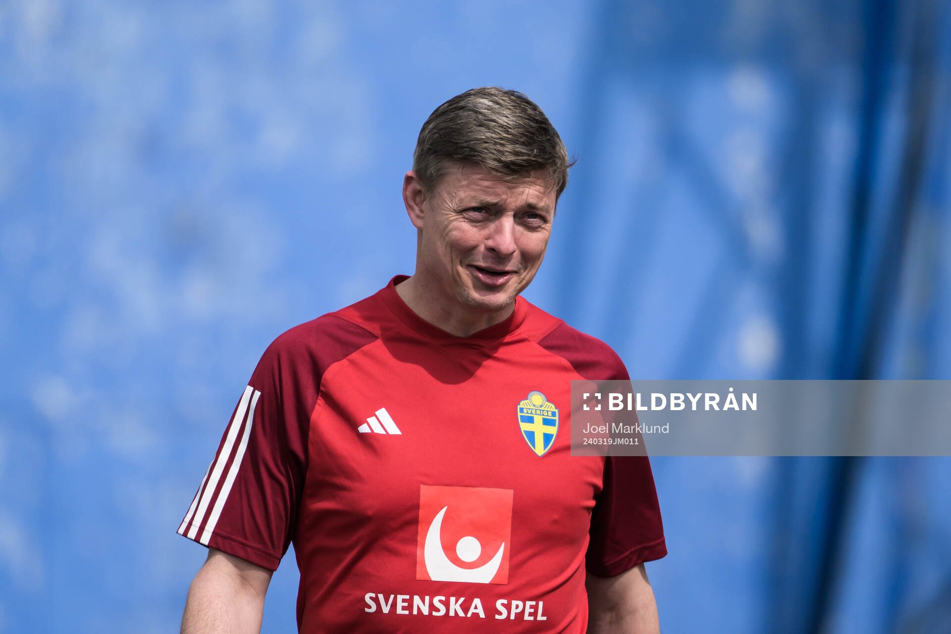 Head coach Jon Dahl Tomasson of the Swedish men's national