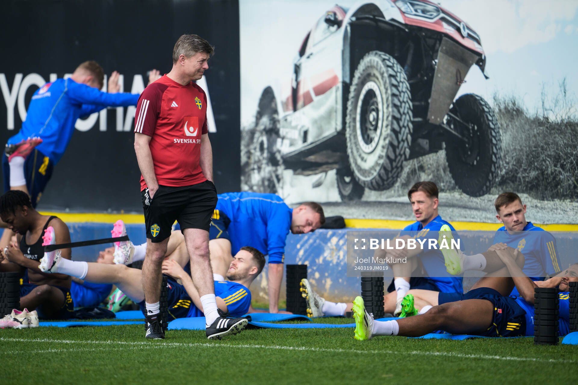 Head coach Jon Dahl Tomasson of the Swedish men's national