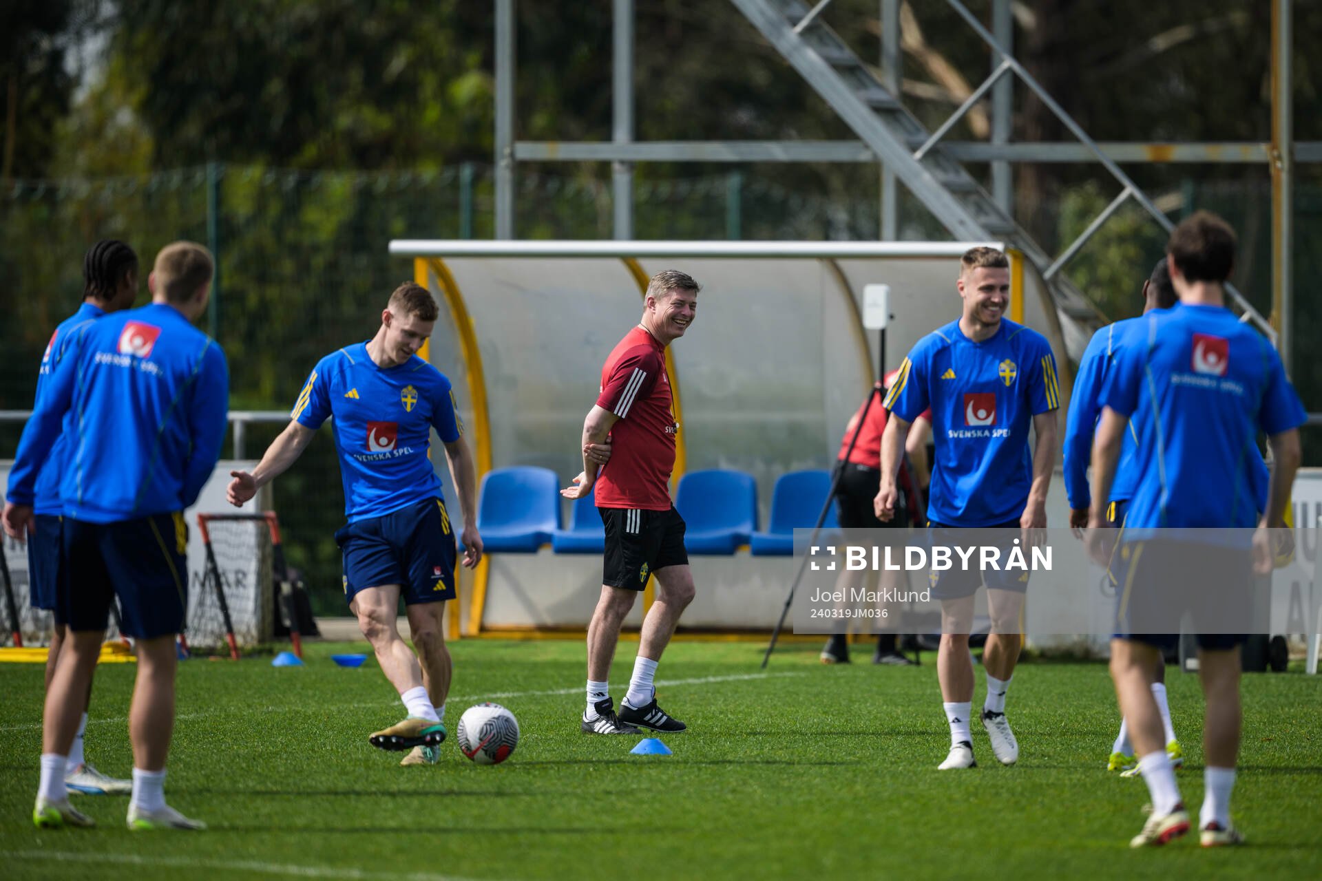 Head coach Jon Dahl Tomasson of the Swedish men's national