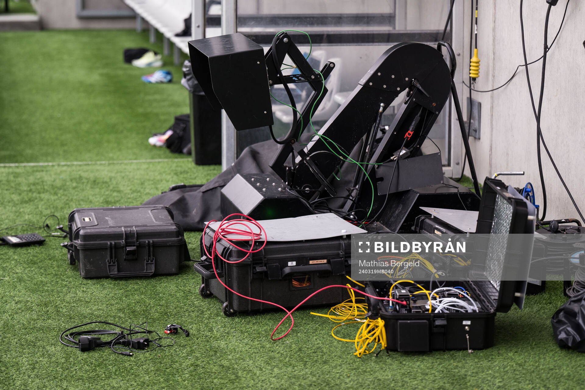 VAR equipment