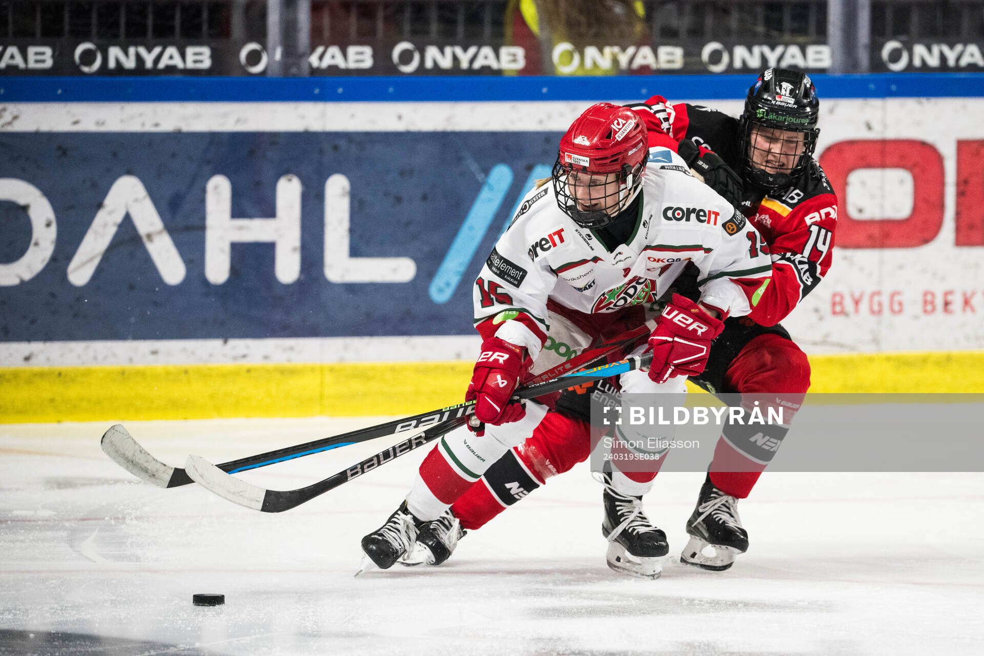 Modos Linnea Andersson och Luleås Wilma Sjölund