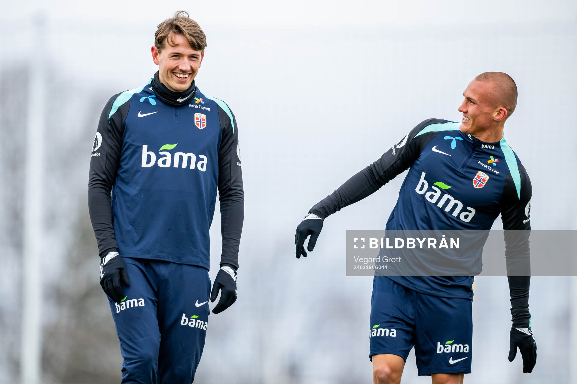 Sander Berge and Leo Skiri Østigård of the Norwegian