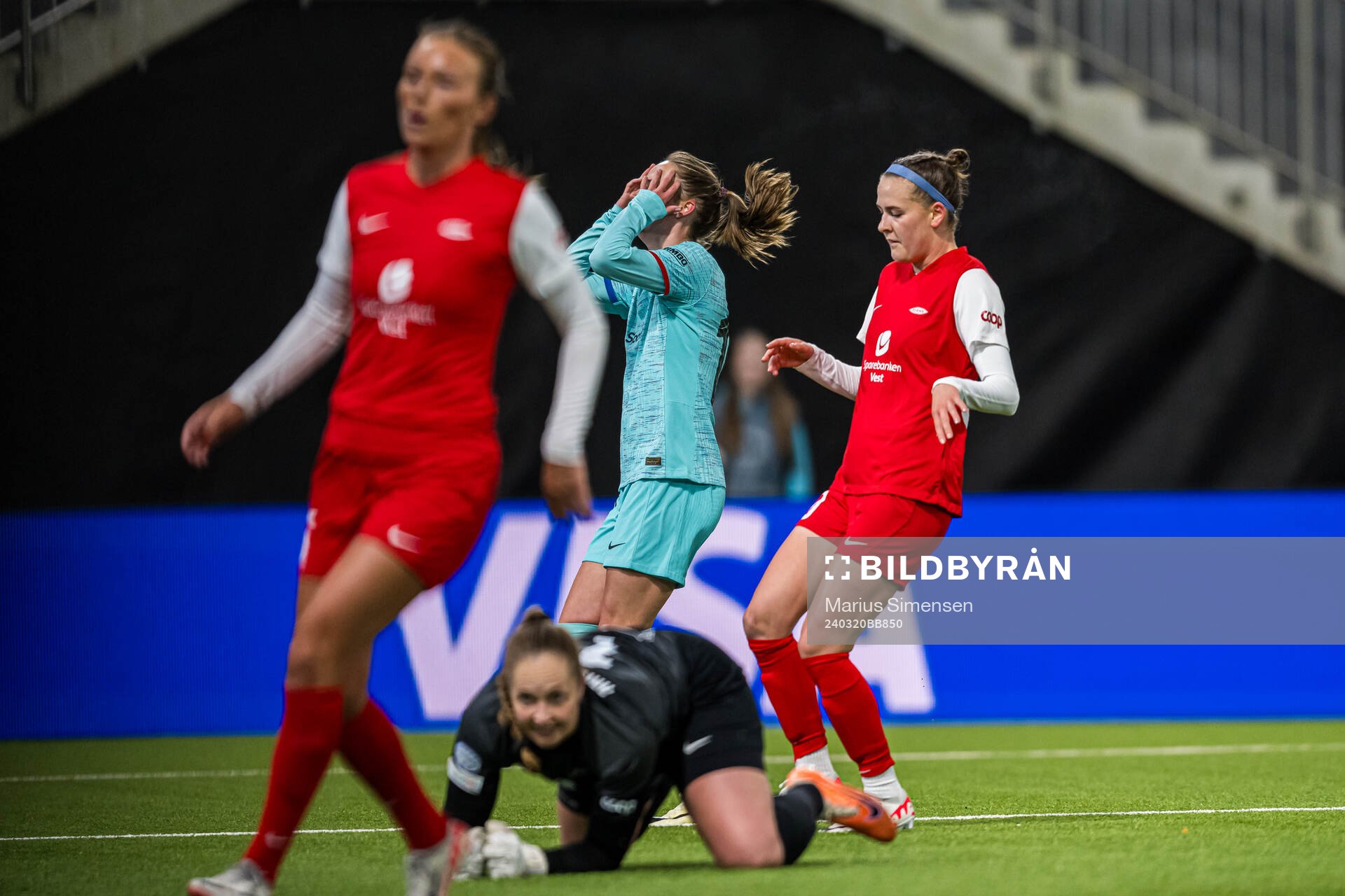 Caroline Graham Hansen of Barcelona reacts ft missing a