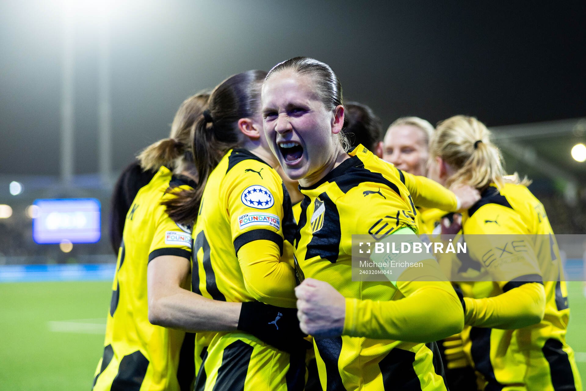 Filippa Curmark of Häcken celebrates