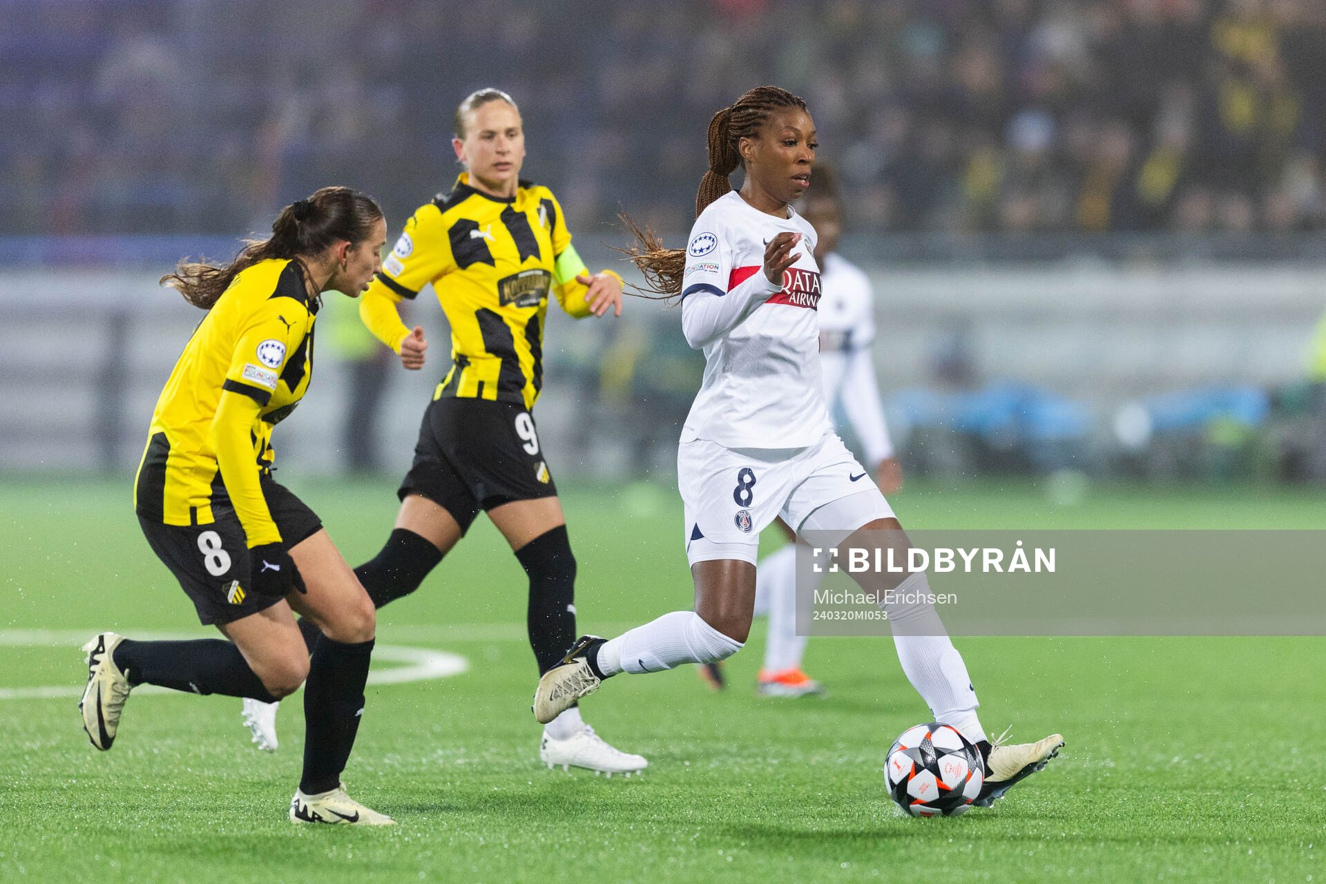 Rusul Rosa Kafaji of Häcken and Grace Geyoro of Paris