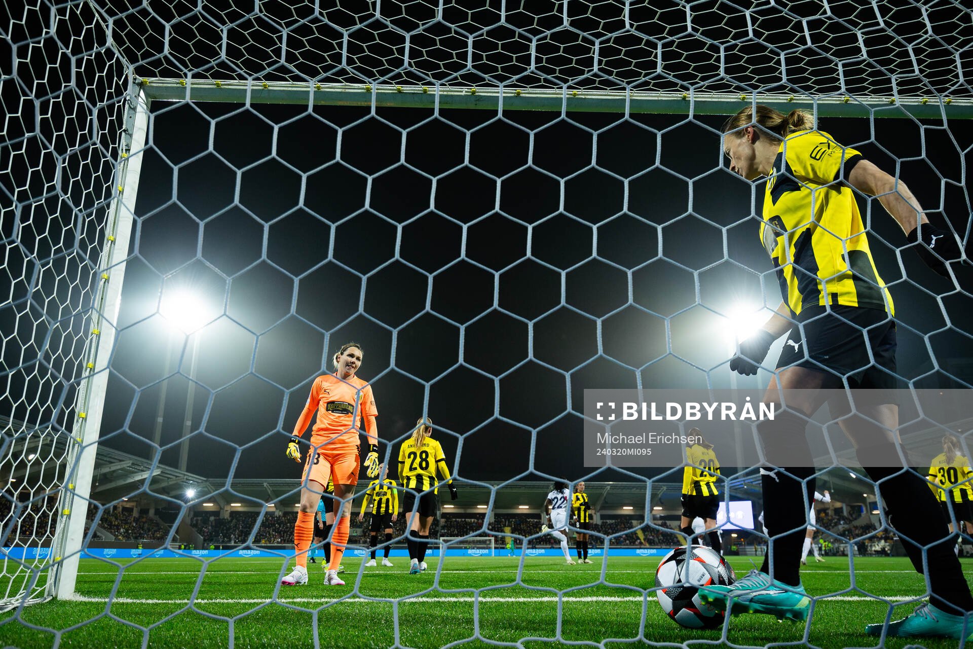 Goalkeeper Jennifer Falk and Aivi Luik look dejected