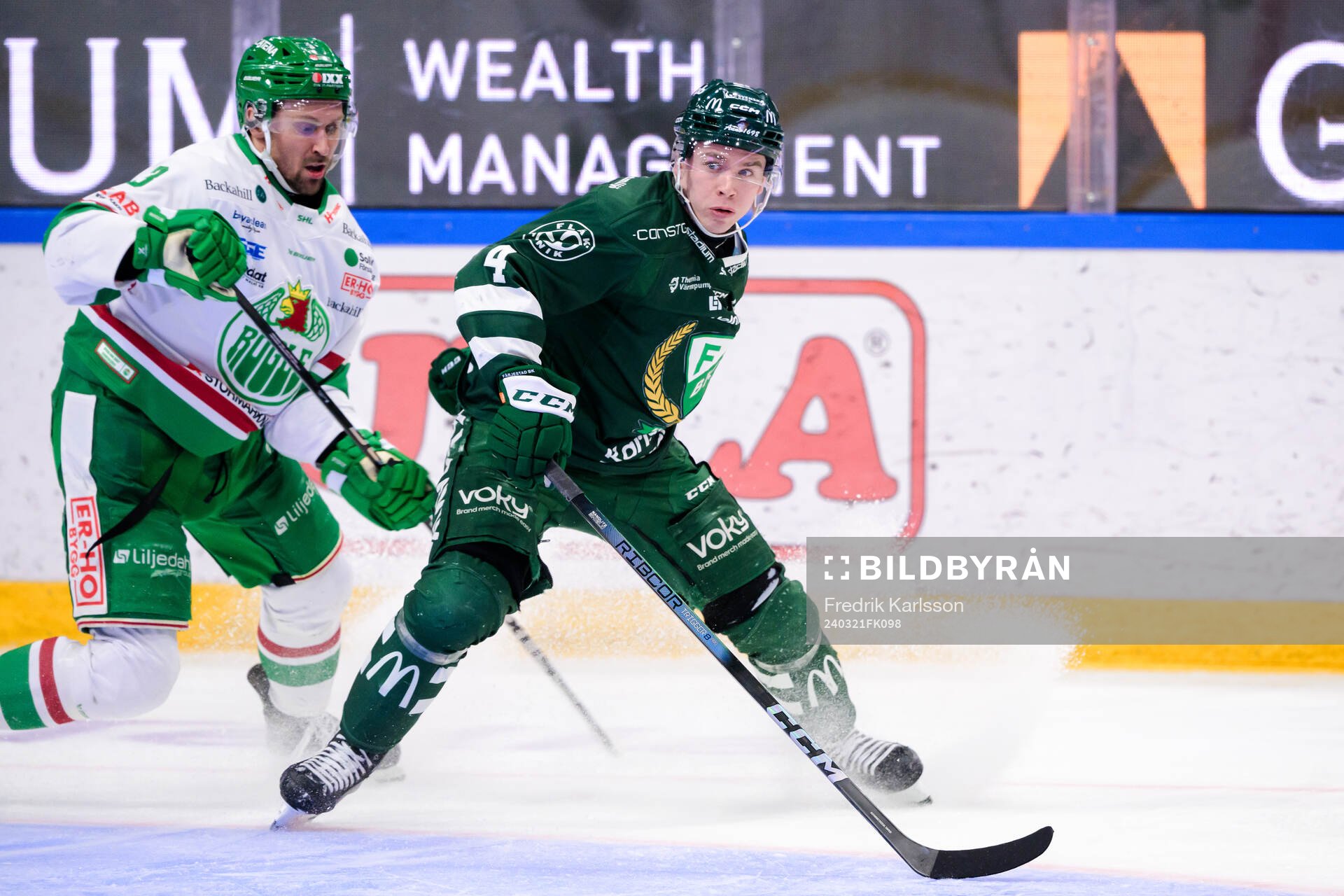 Rögles Michael Kapla och Färjestads Oscar Lawner