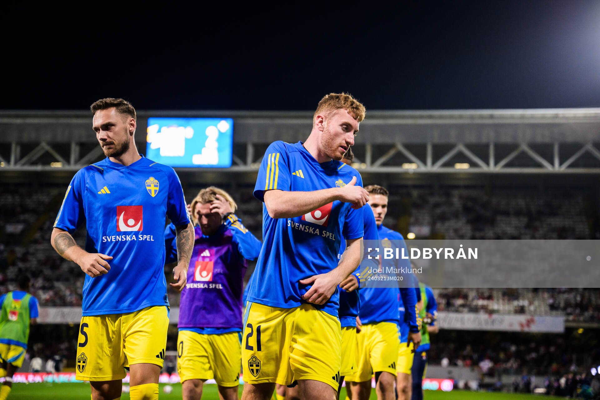Linus Wahlqvist Egnell and Dejan Kulusevski of Sweden