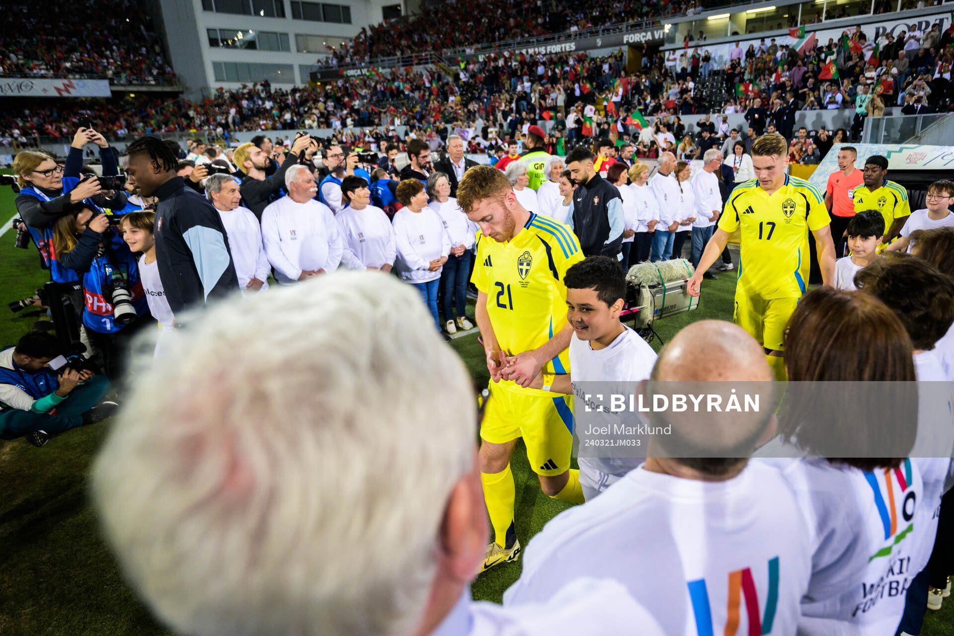 Dejan Kulusevski and Viktor Gyökeres of Sweden
