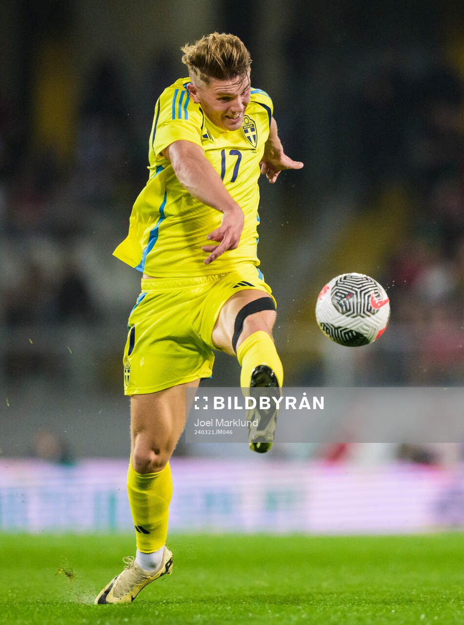 Viktor Gyökeres of Sweden