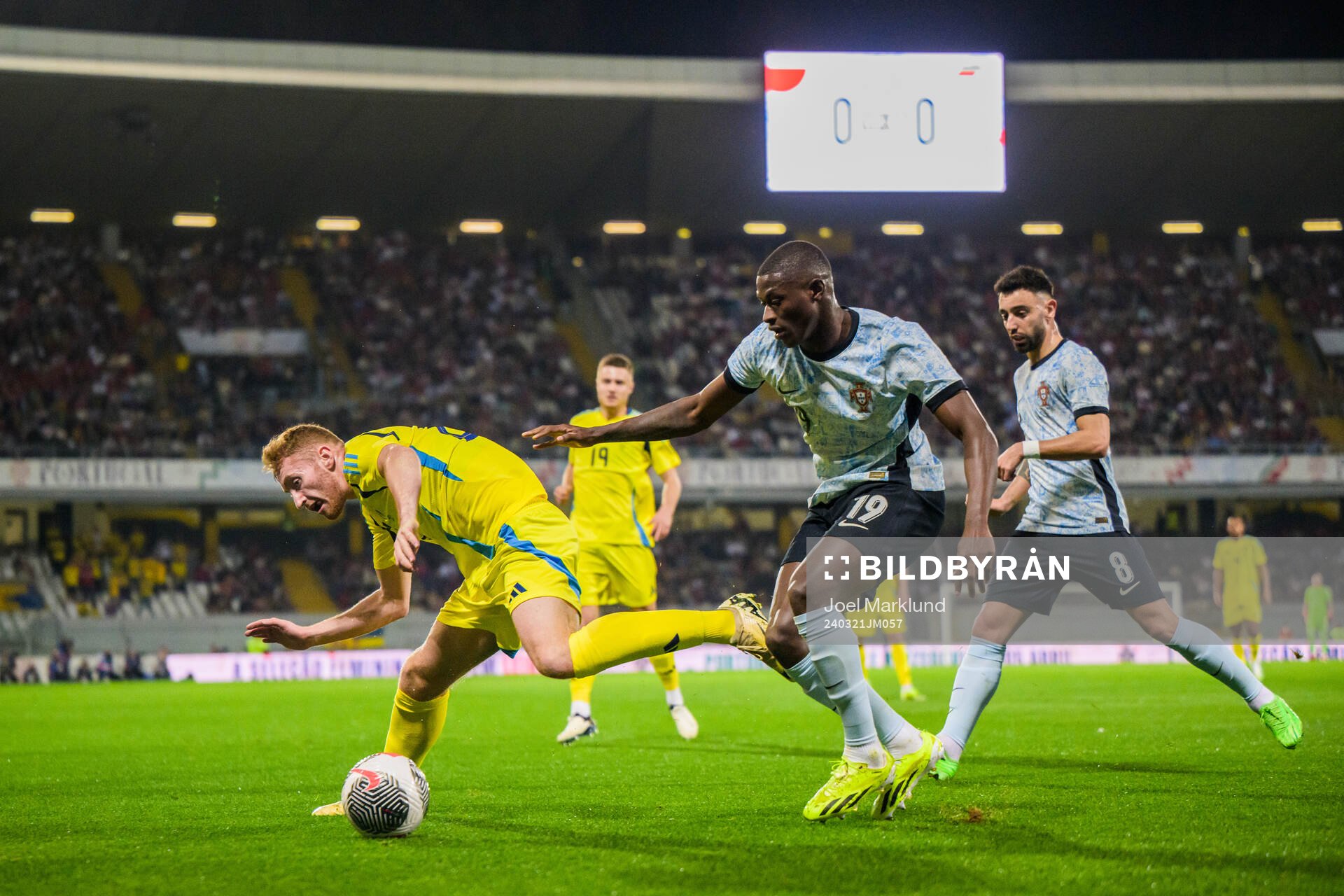 Dejan Kulusevski of Sweden and Nuno Mendes of Portugal