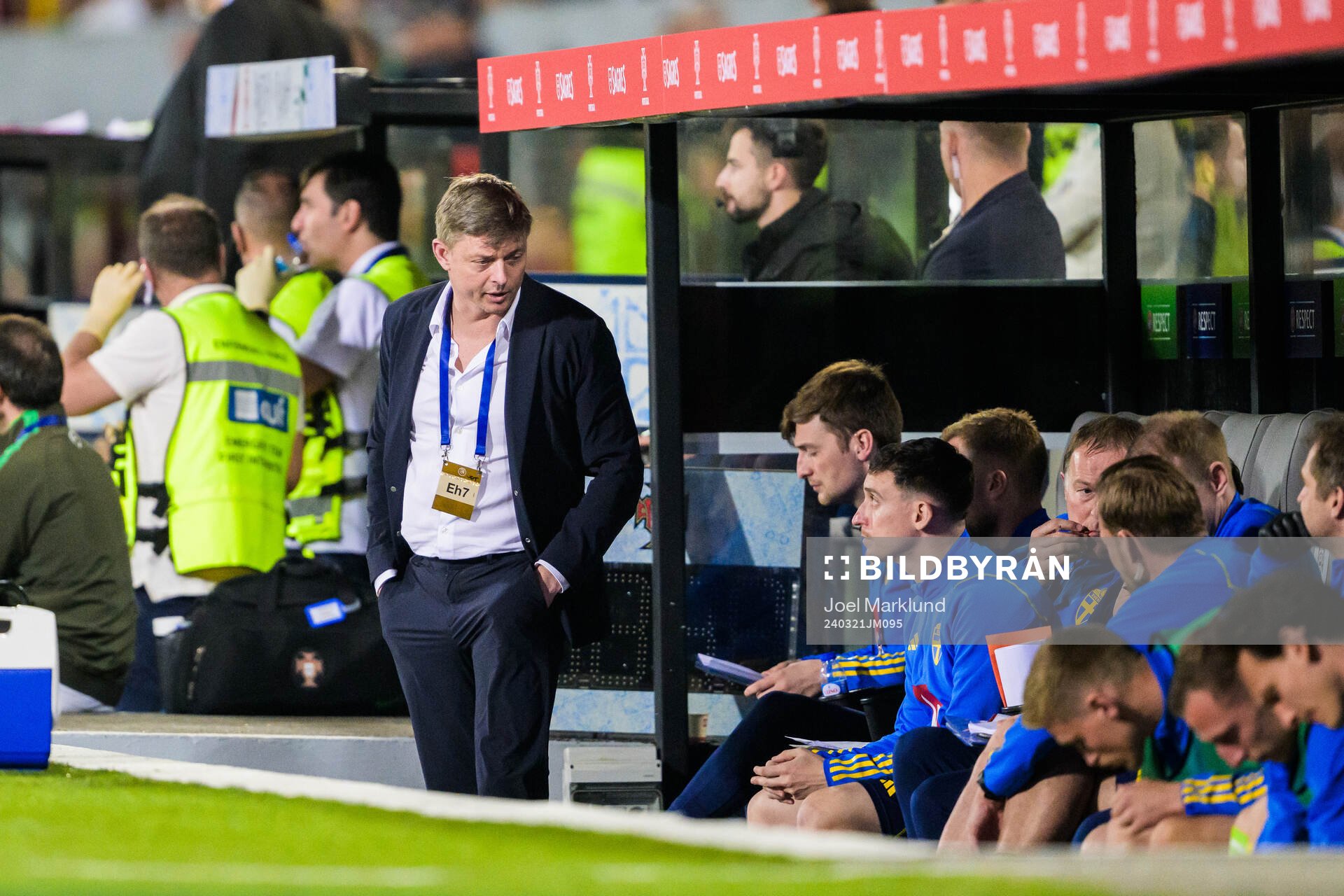 Head coach Jon Dahl Tomasson of Sweden