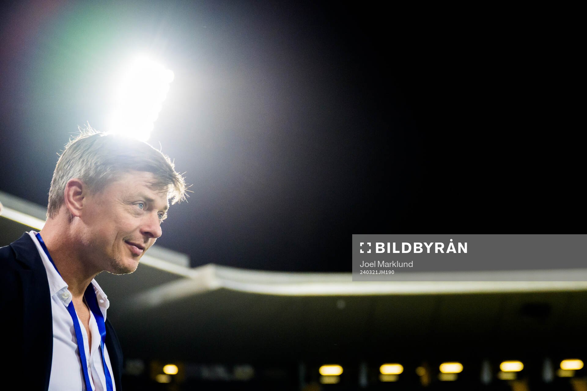 Head coach Jon Dahl Tomasson of Sweden