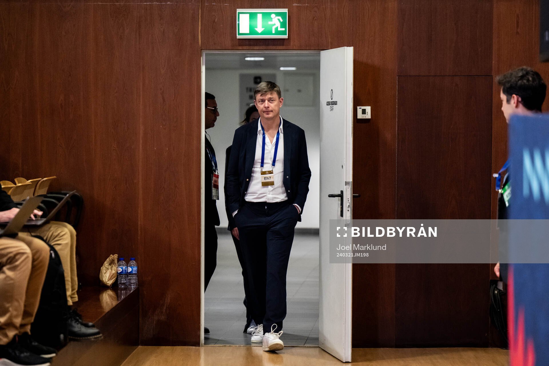 Head coach Jon Dahl Tomasson of Sweden