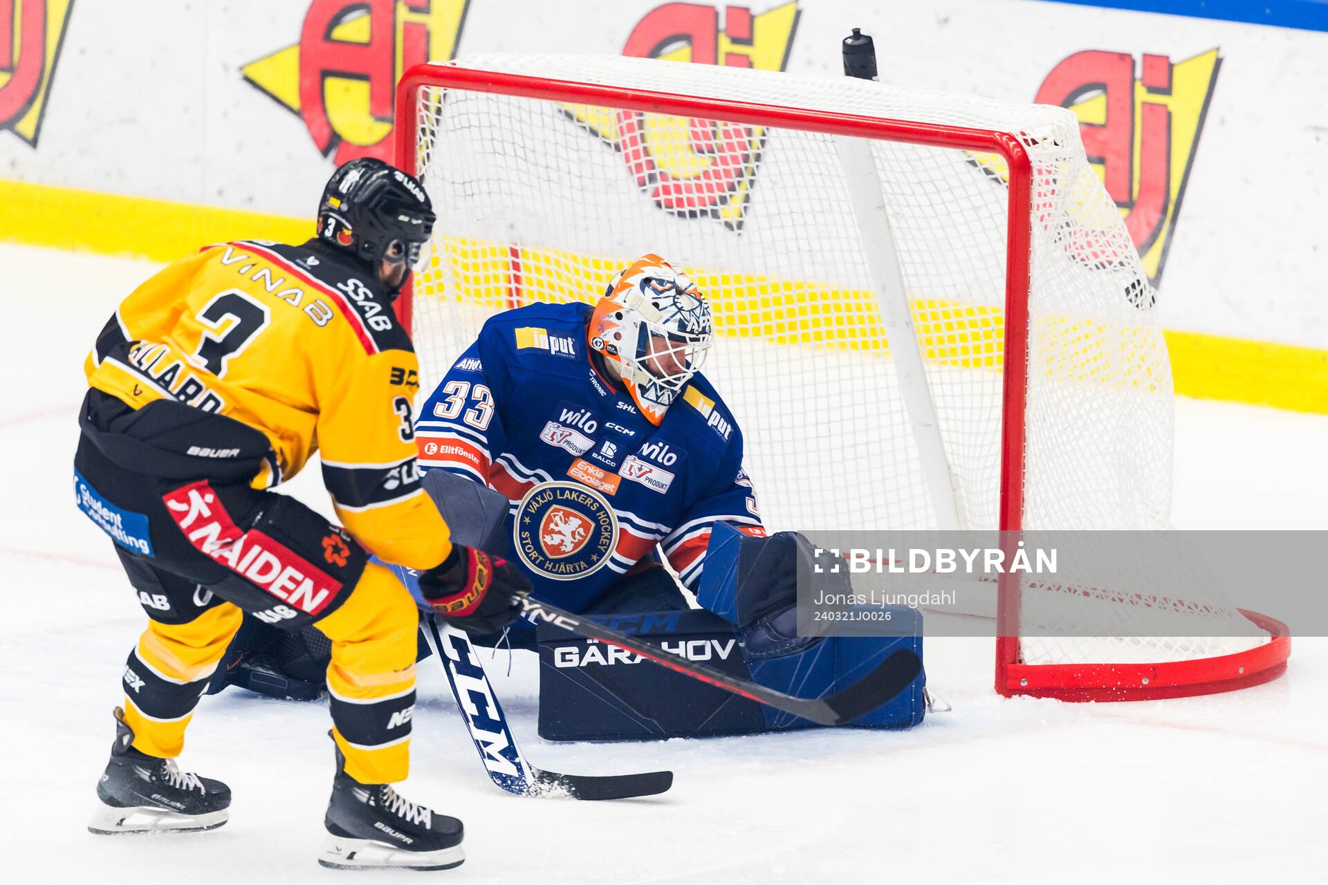 Luleås Frederic Allard gör 0-1 målet mot Växjös
