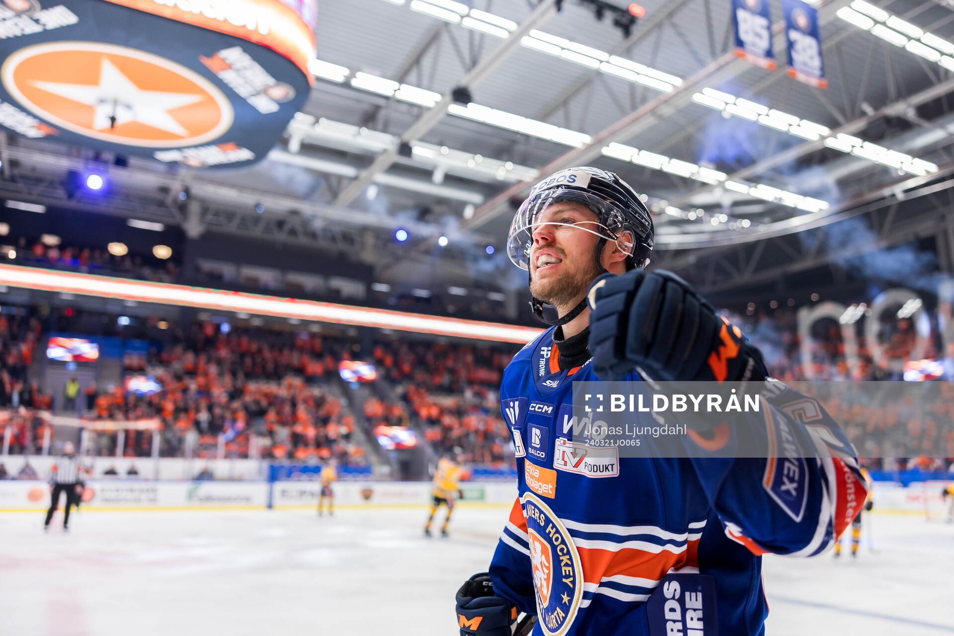 Växjös Manuel Ågren jublar