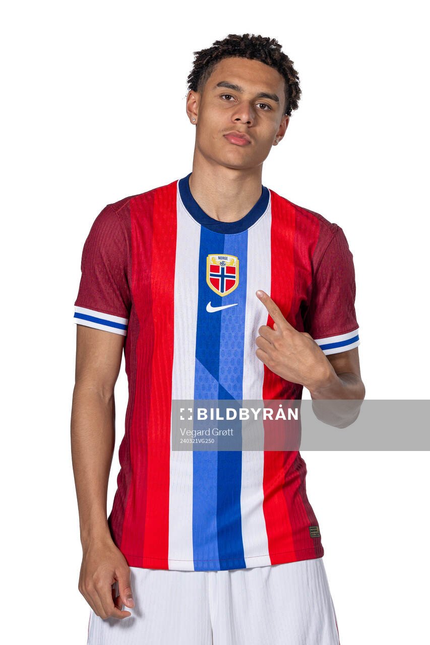 Antonio Nusa of the Norwegian national football team poses