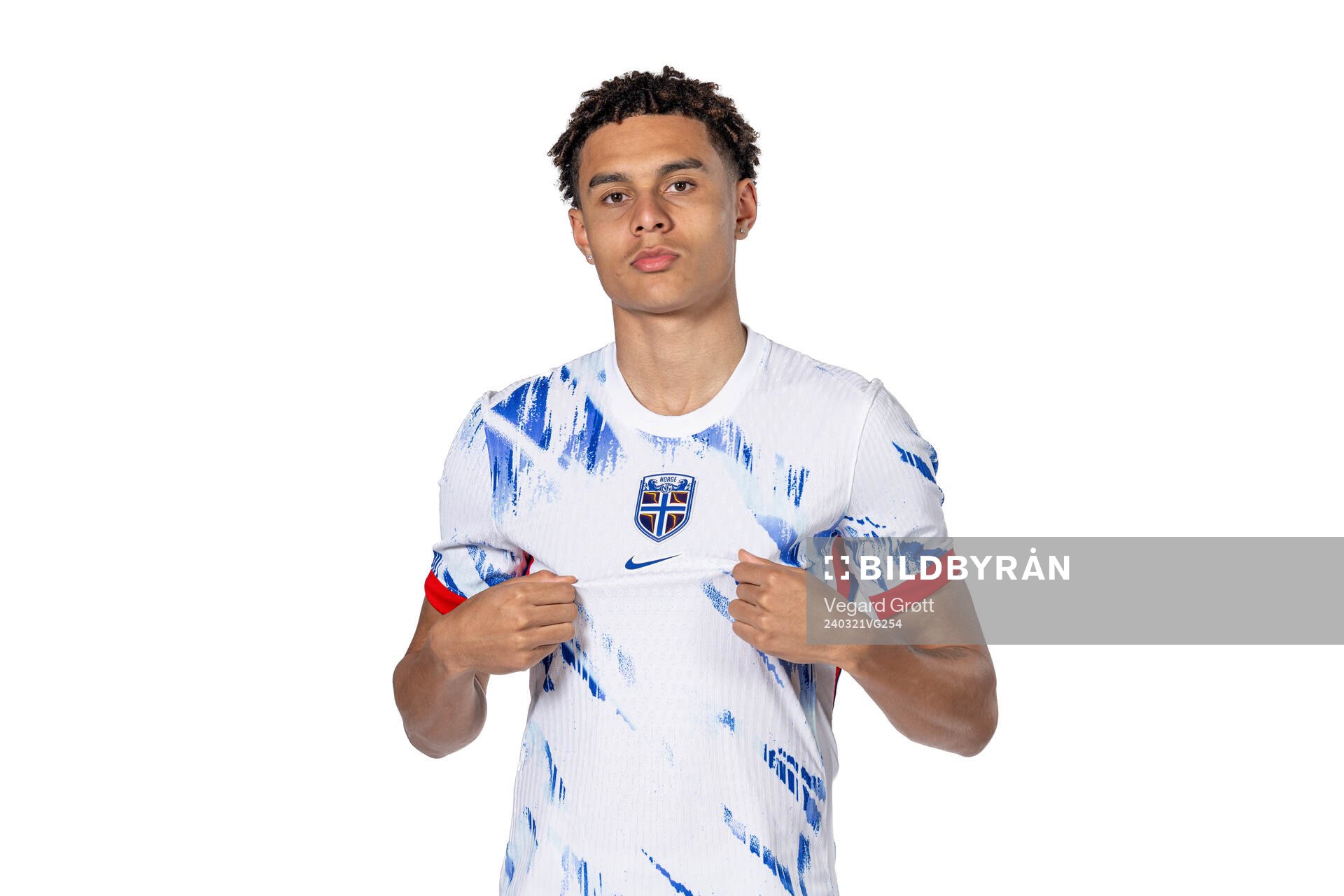 Antonio Nusa of the Norwegian national football team poses