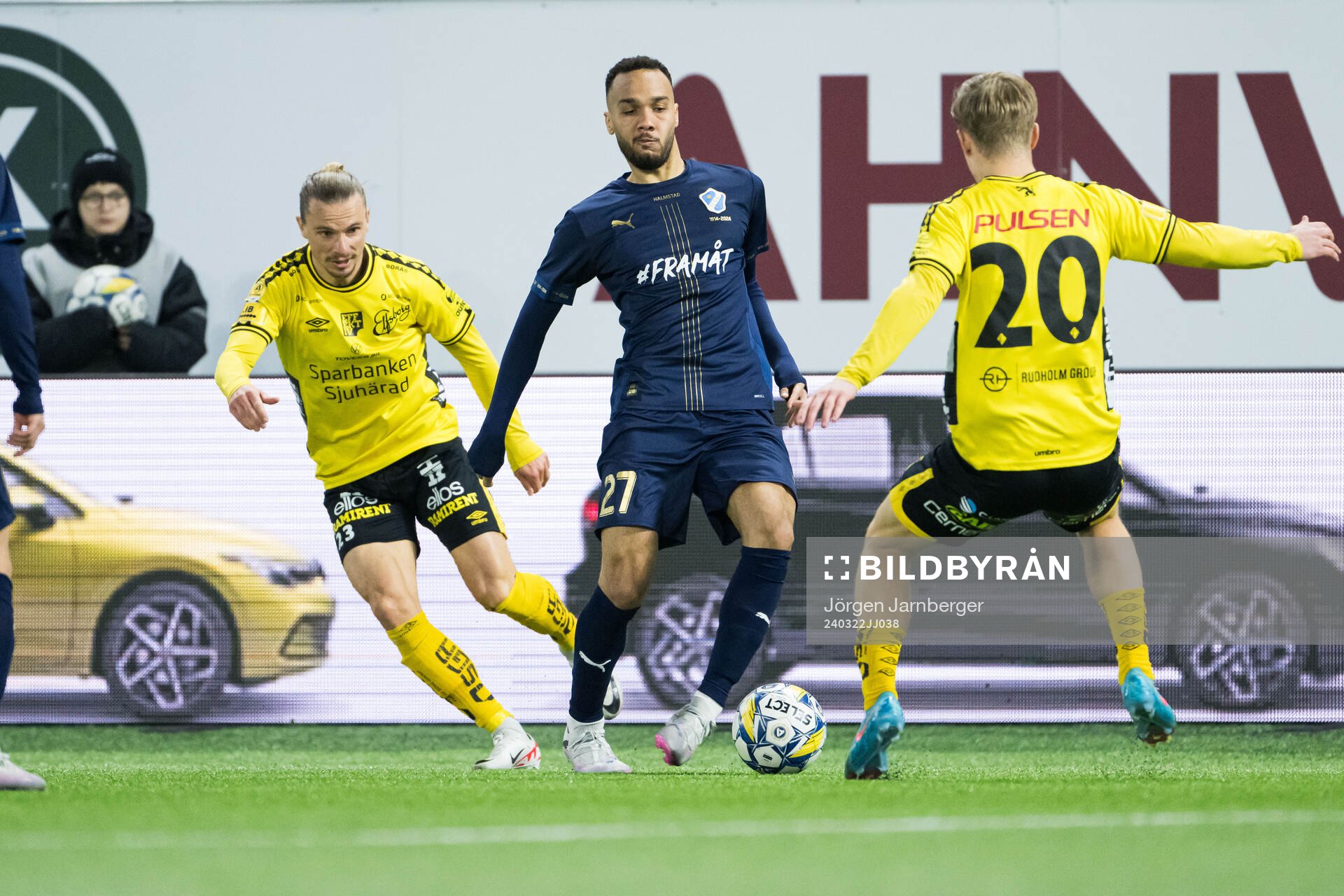 Elfsborgs Niklas Hult och Halmstads Vinicius Nogueira De
