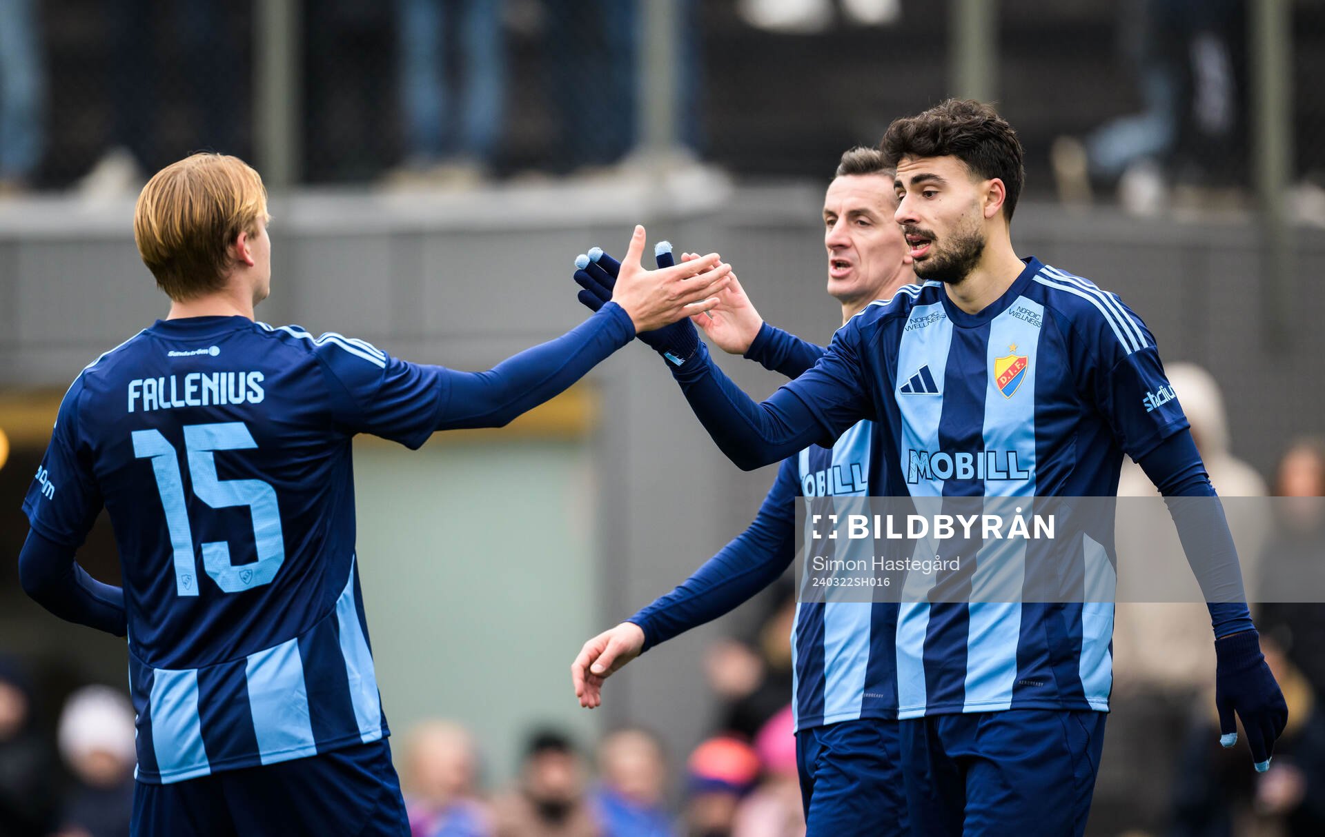 Djurgårdens Oskar Fallenius och Deniz Hummet jublar