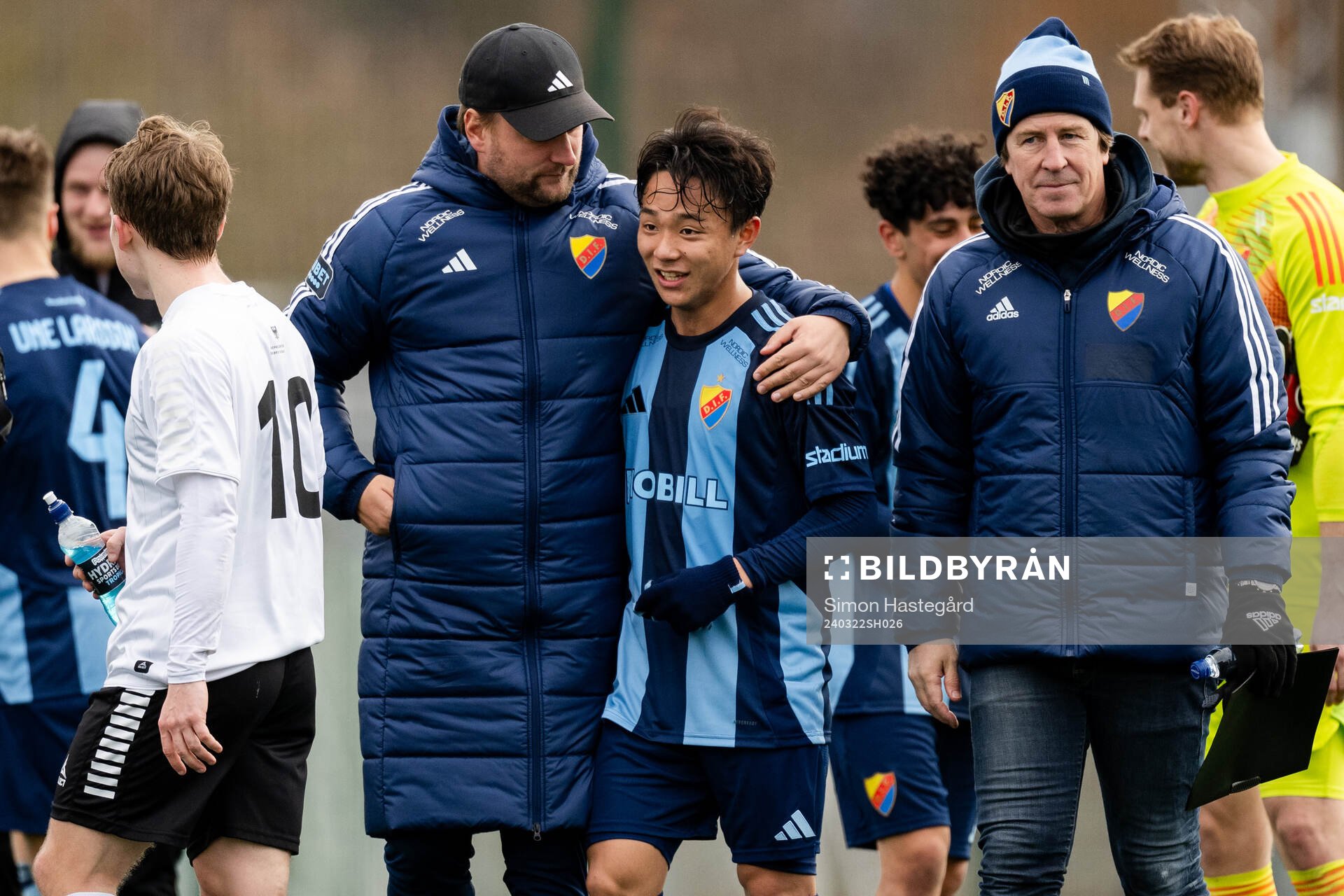 Djurgårdens tränare Thomas Lagerlöf jublar med Keita