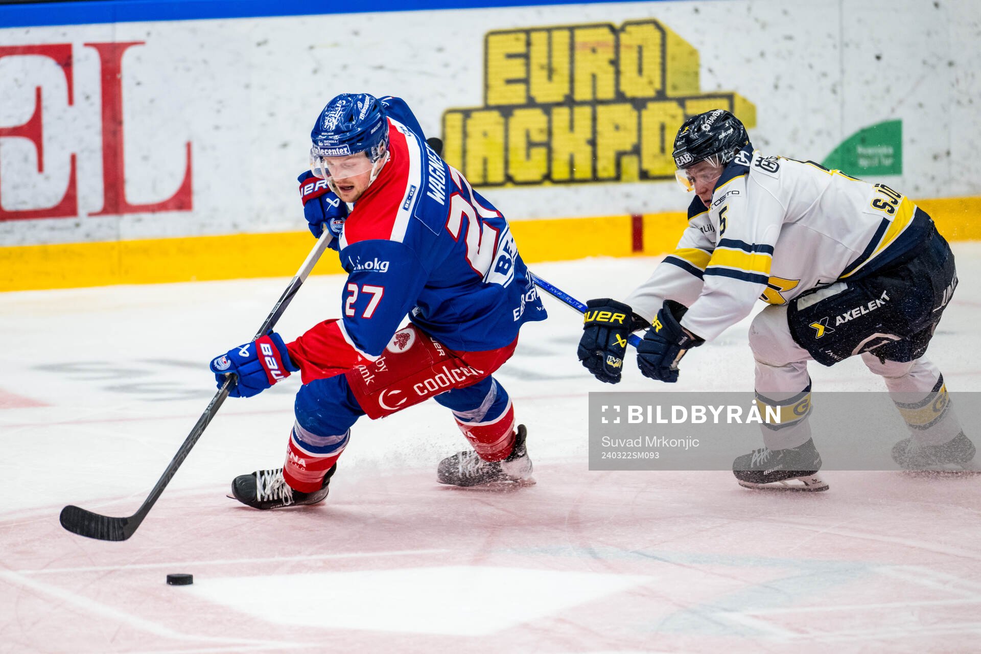 Oskarshamns Austin Wagner och HV71s Victor Sjöholm