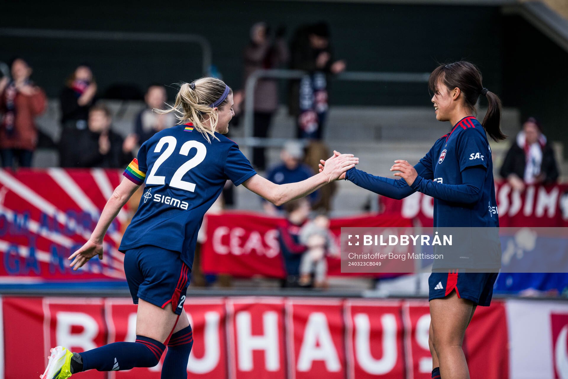 FC Rosengårds Olivia Schough och Momoko Tanikawa