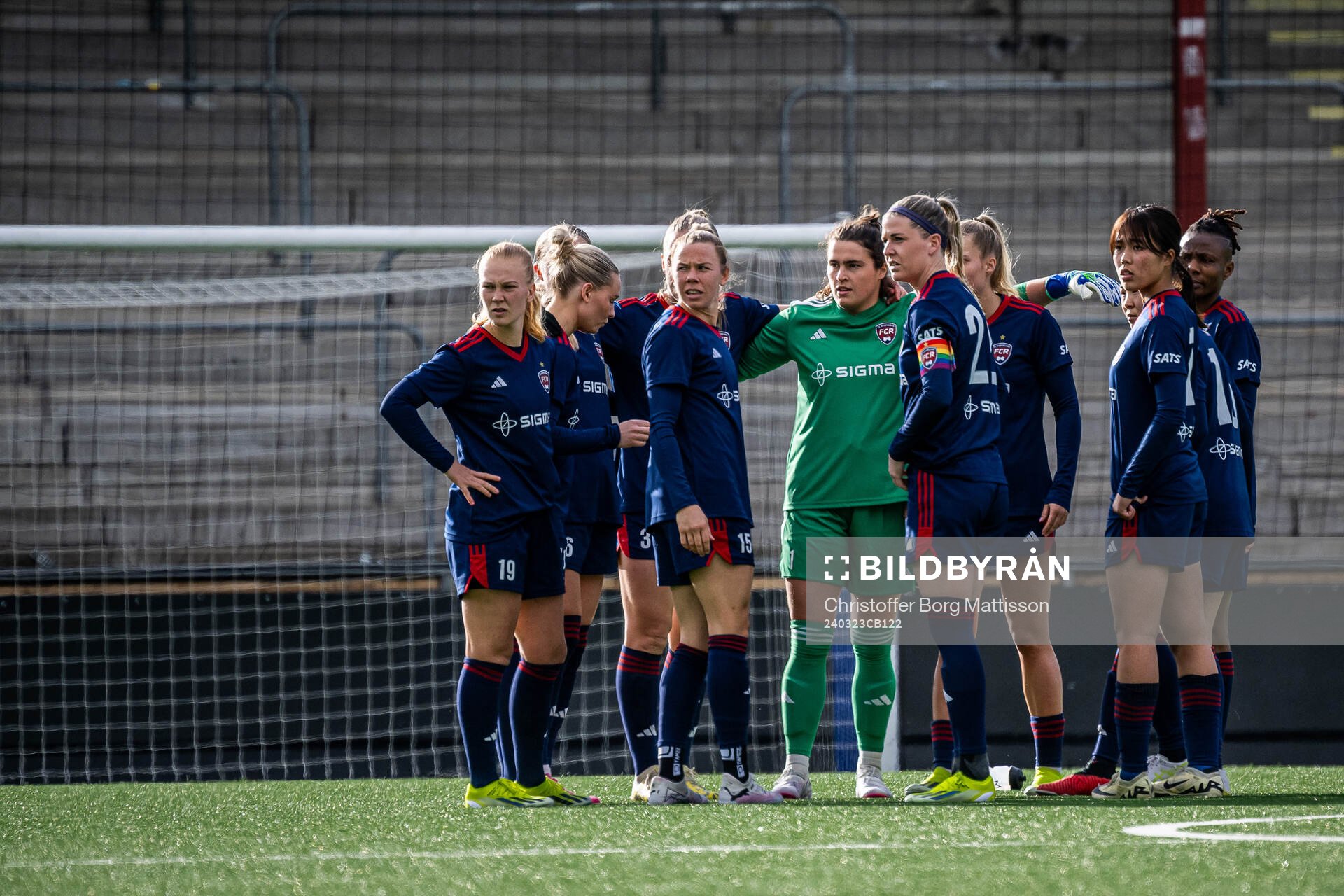 FC Rosengårds spelare samlas
