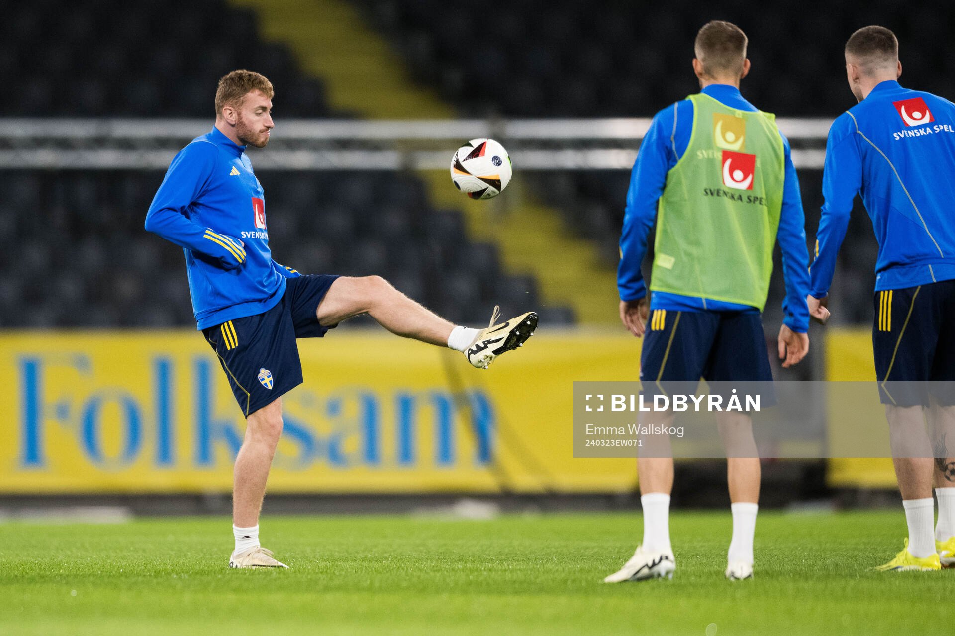 Dejan Kulusevski of Sweden of the Swedish men's national