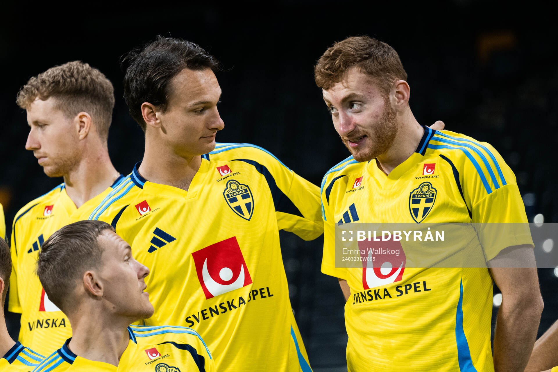 Hjalmar Ekdal and Dejan Kulusevski of the Swedish national
