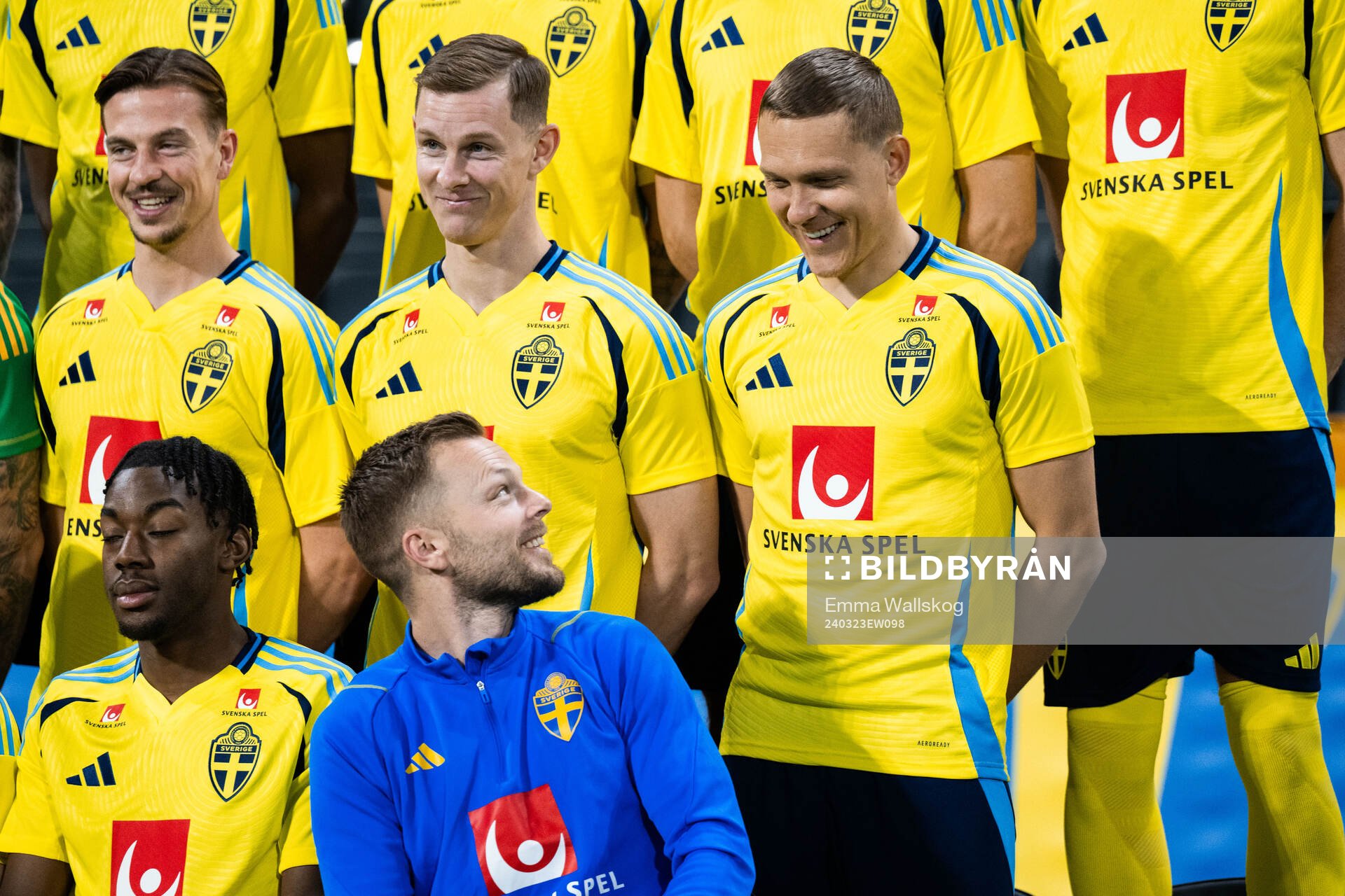 Emil Krafth, Ludwig Augustinsson and assistant coach
