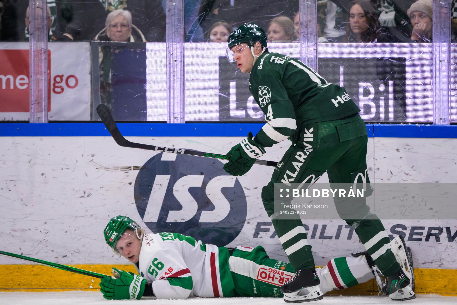 Rögles Adam Engström och Färjestads Victor Ejdsell