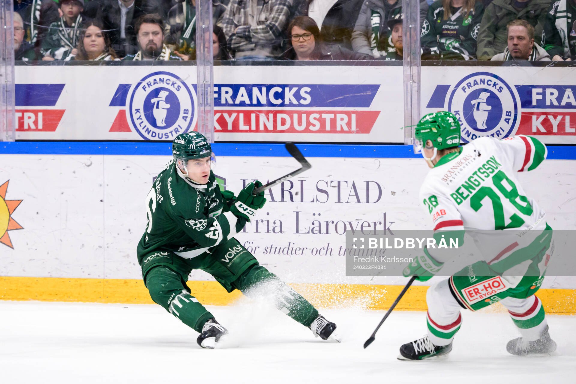 Färjestads Joel Nyström och Rögles Anton Bengtsson