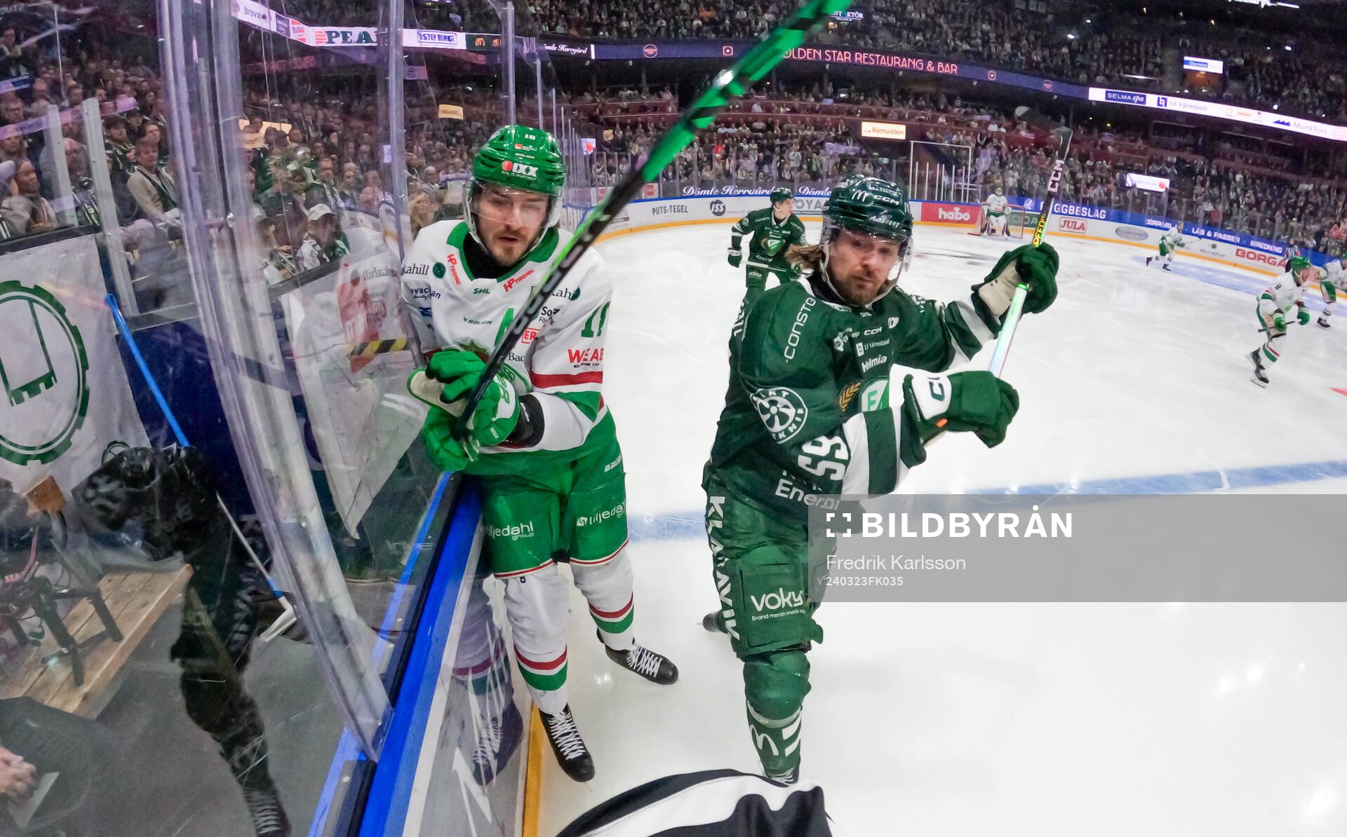 Rögles Dennis Everberg och Färjestads Linus Johansson