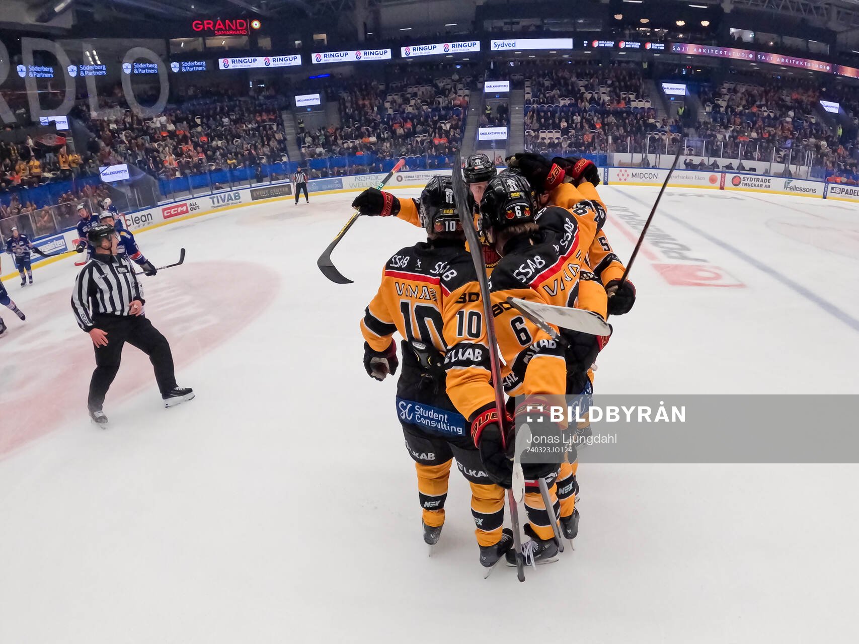 Luleås spelare jublar