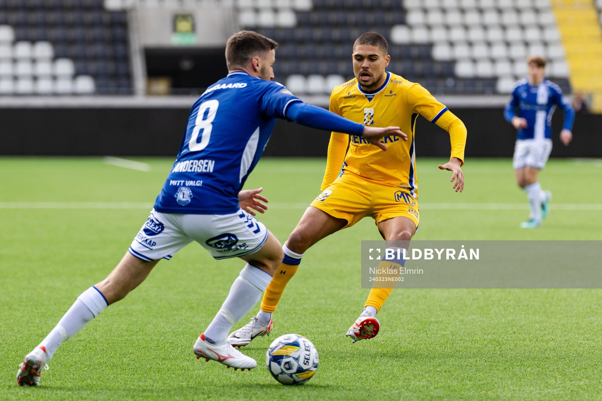Sarpsborg 08s Jeppe Andersen och IFK Göteborgs Thomas