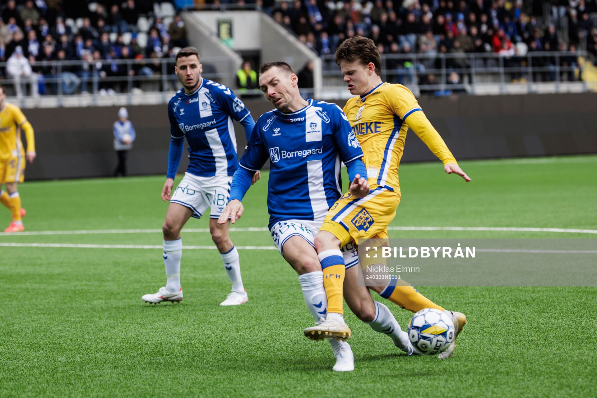 Sarpsborg 08s Magnar Ødegaard och IFK Göteborgs Kolbeinn