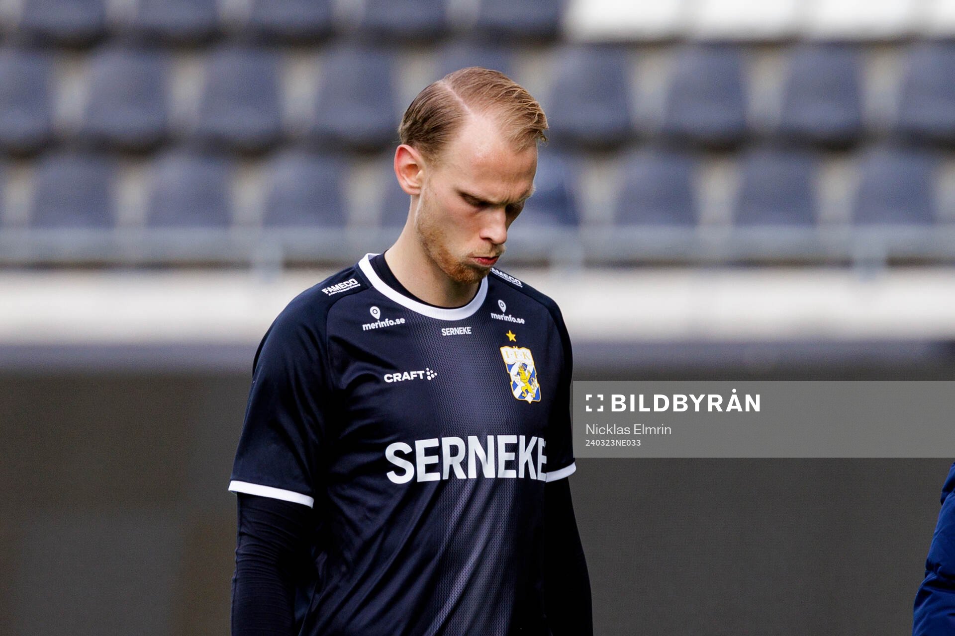 IFK Göteborgs målvakt Pontus Dahlberg lämar planen