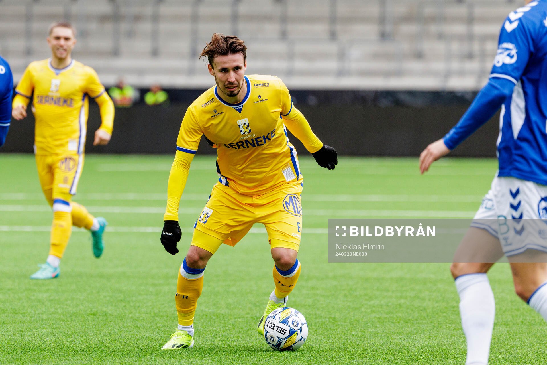 IFK Göteborgs Anders Trondsen under fotbollsmatchen i träningsmatchen mellan IFK Göteborg och Sarpsborg 08 den 23 mars 2024 i Göteborg.