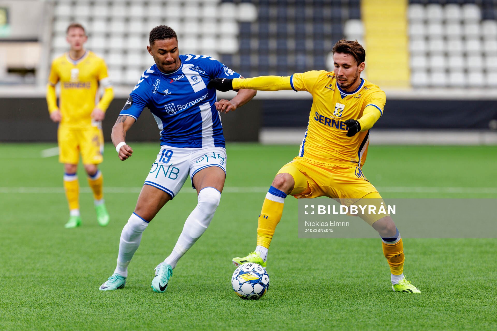Sarpsborg 08s Henrik Meister och IFK Göteborgs Anders