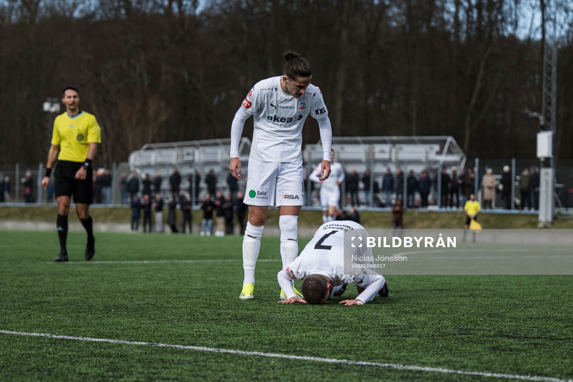 Helsingborgs Ervin Gigovic och Arian Kabashi jublar