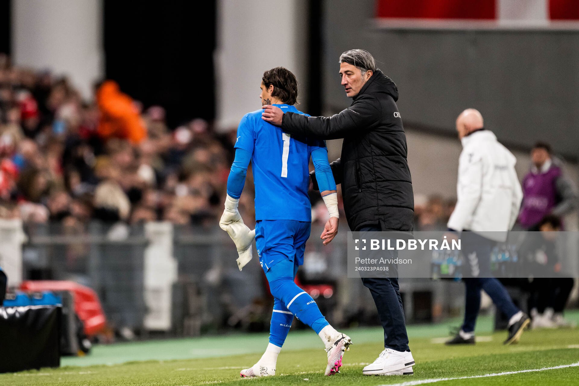 Goalkeeper Yann Sommer and Head coach Murat Yakin of